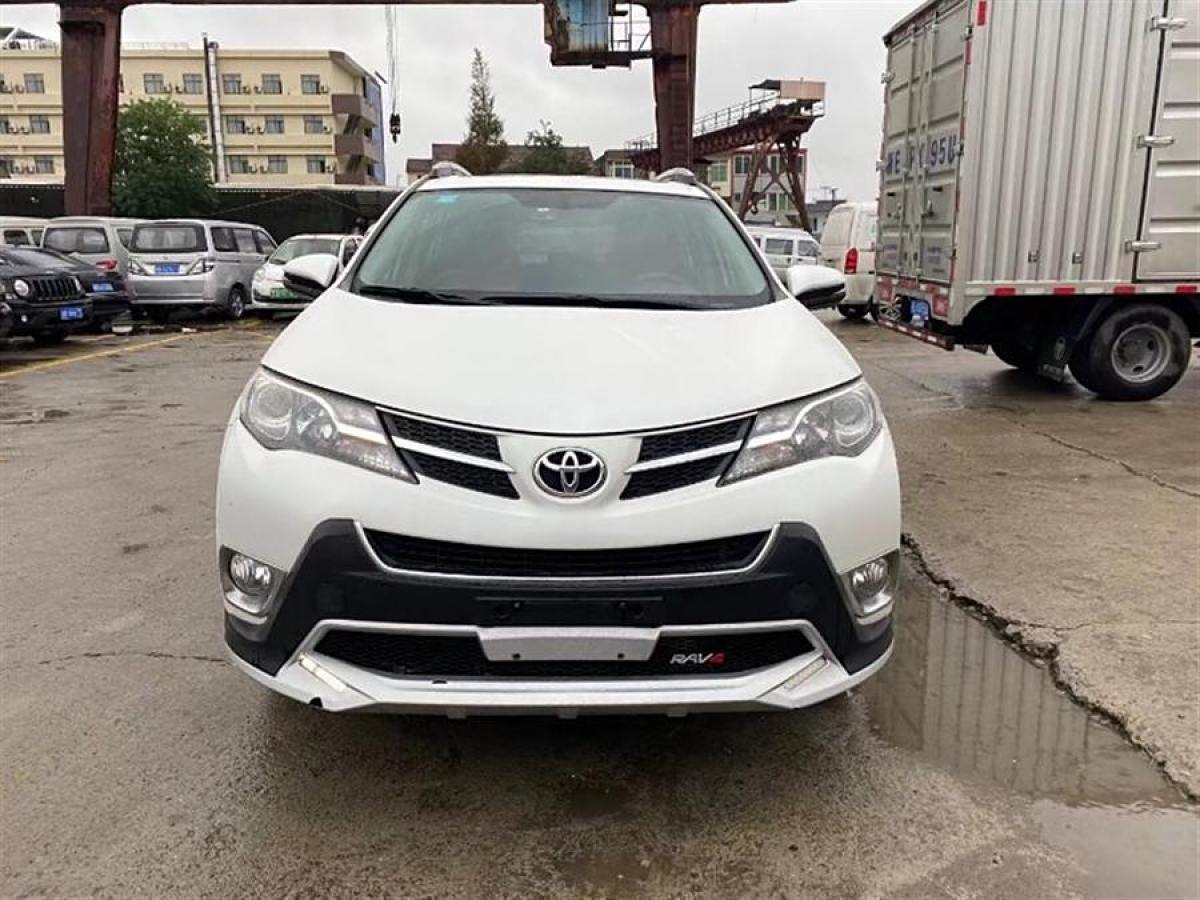 豐田 RAV4榮放  2015款 2.0L CVT四驅(qū)新銳版圖片