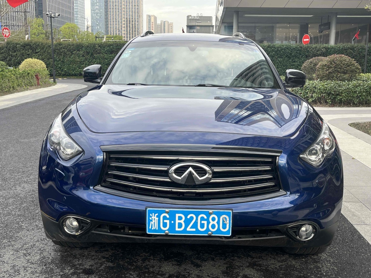 英菲尼迪 QX70  2015款 3.7L 絕影版圖片