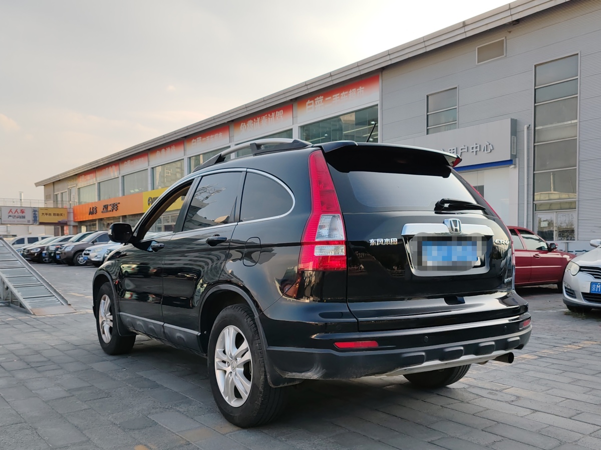 2011年11月本田 CR-V  2010款 2.4L 自動四驅尊貴版