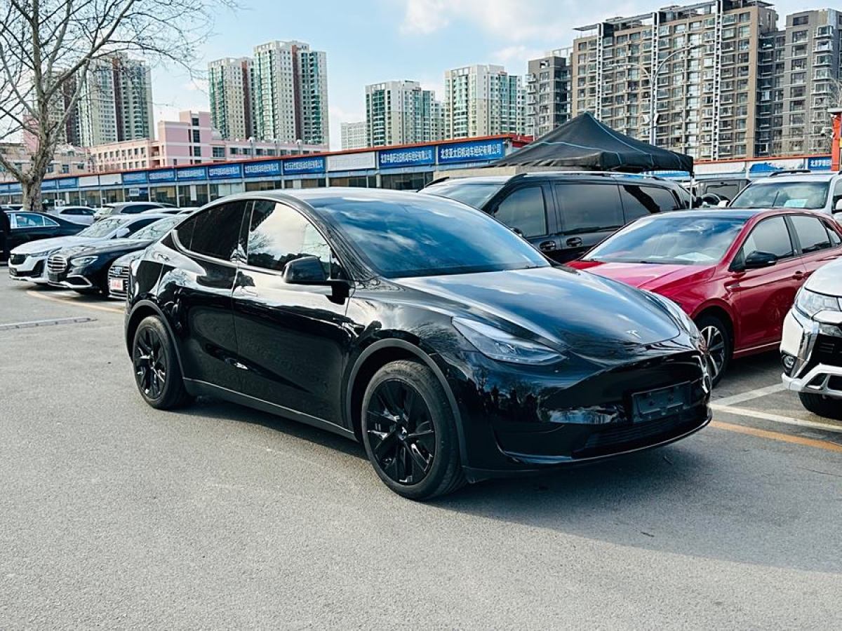 2023年8月特斯拉 Model 3  2023款 煥新版 后輪驅(qū)動(dòng)