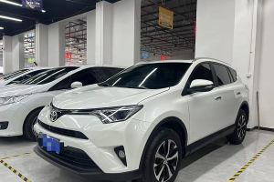 RAV4荣放 丰田  2.0L CVT两驱风尚版 国VI