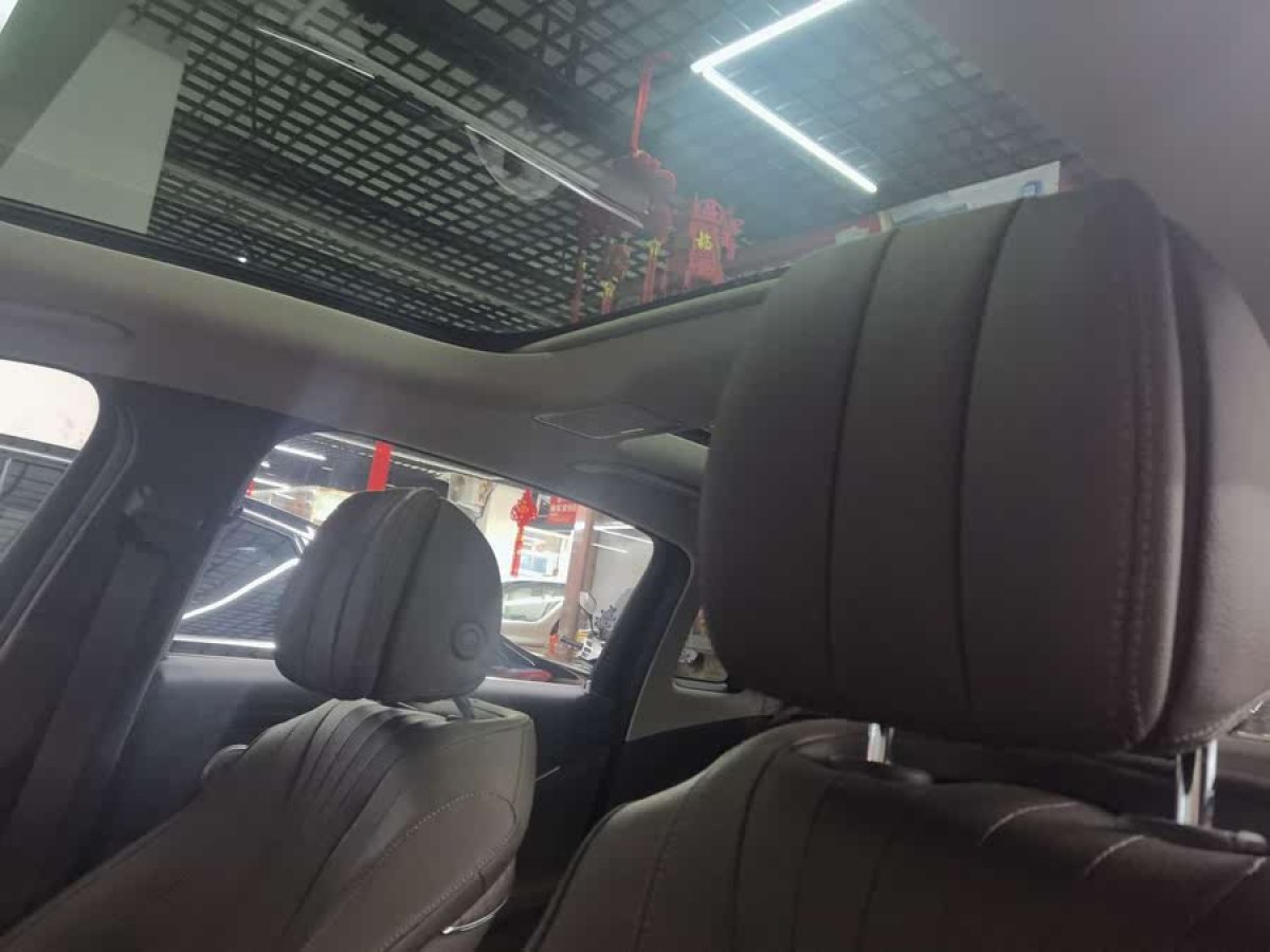 奔馳 奔馳E級  2022款 改款二 E 300 L 時尚型圖片