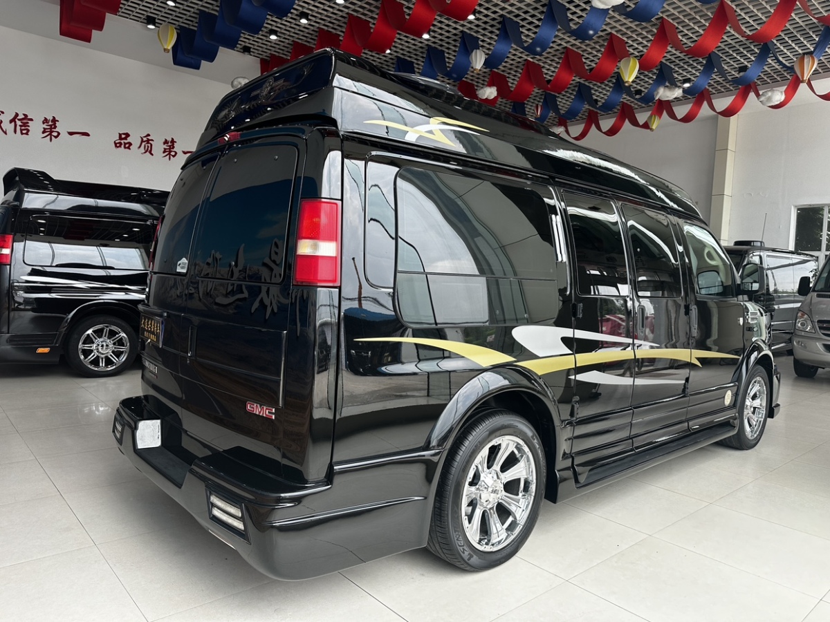 2017年7月GMC SAVANA  2017款 G660 雅尊版