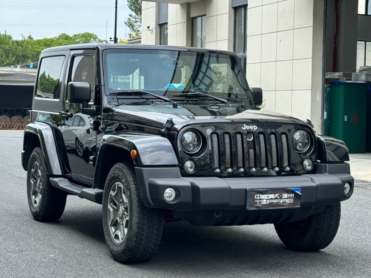 Jeep 牧馬人  2013款 3.6L Sahara 兩門版圖片