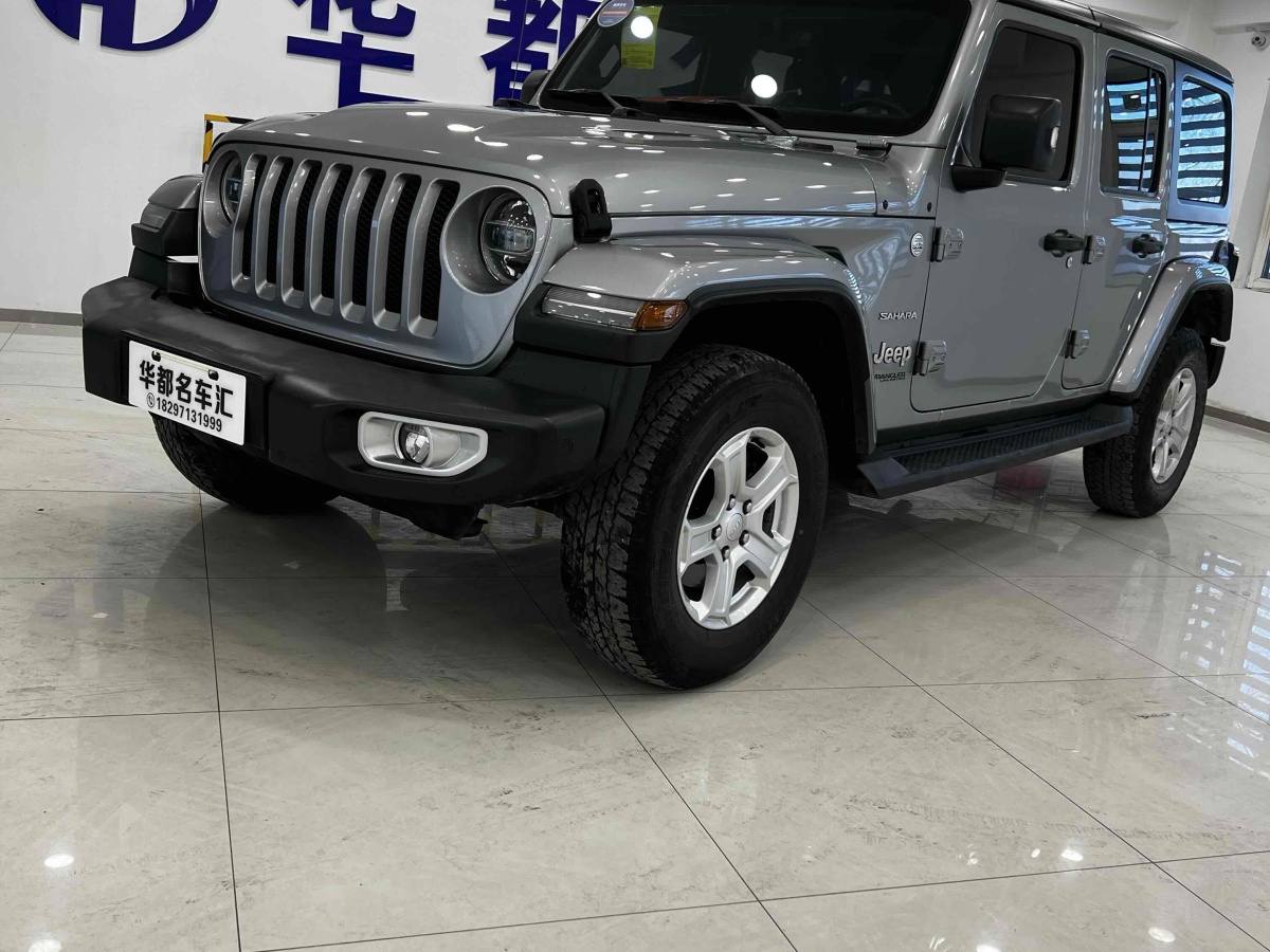 Jeep 牧馬人  2019款 2.0T Sahara 四門版 國(guó)VI圖片