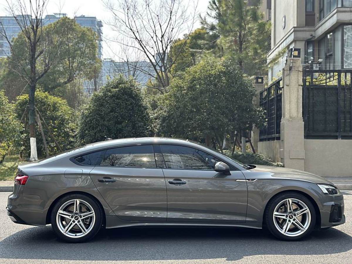 奧迪 奧迪A5  2023款 Sportback 40 TFSI 時(shí)尚動(dòng)感型圖片