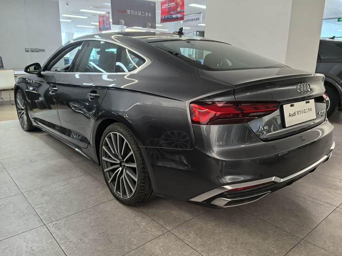 奧迪 奧迪A5  2023款 Sportback 40 TFSI quattro 豪華動感型圖片