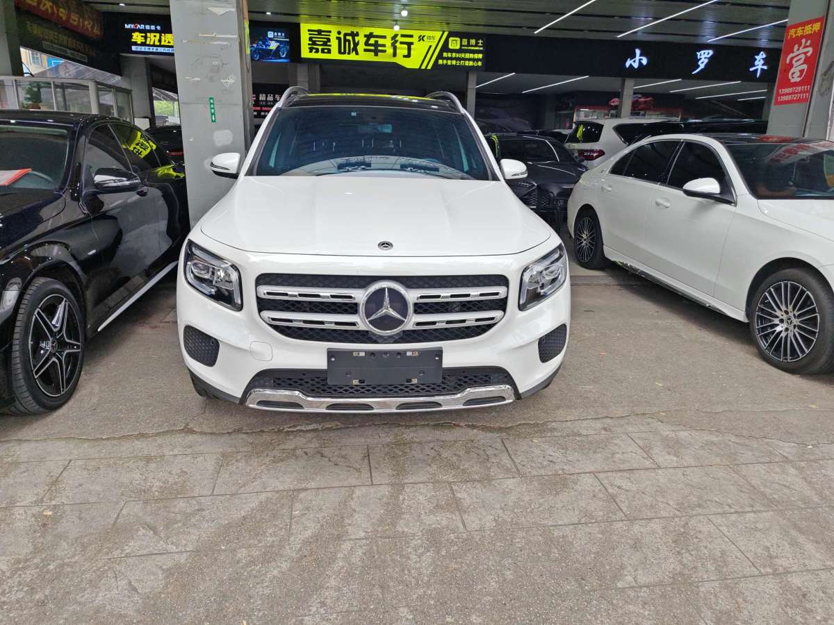 奔馳 奔馳GLB  2020款 改款 GLB 200 動(dòng)感型圖片