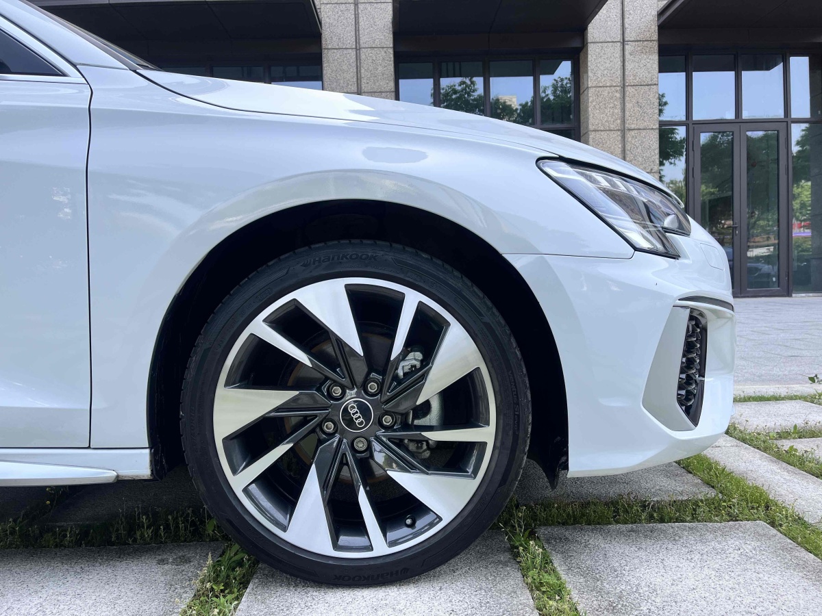 奧迪 奧迪A3  2023款 改款 A3L Limousine 35 TFSI 時尚運動型圖片