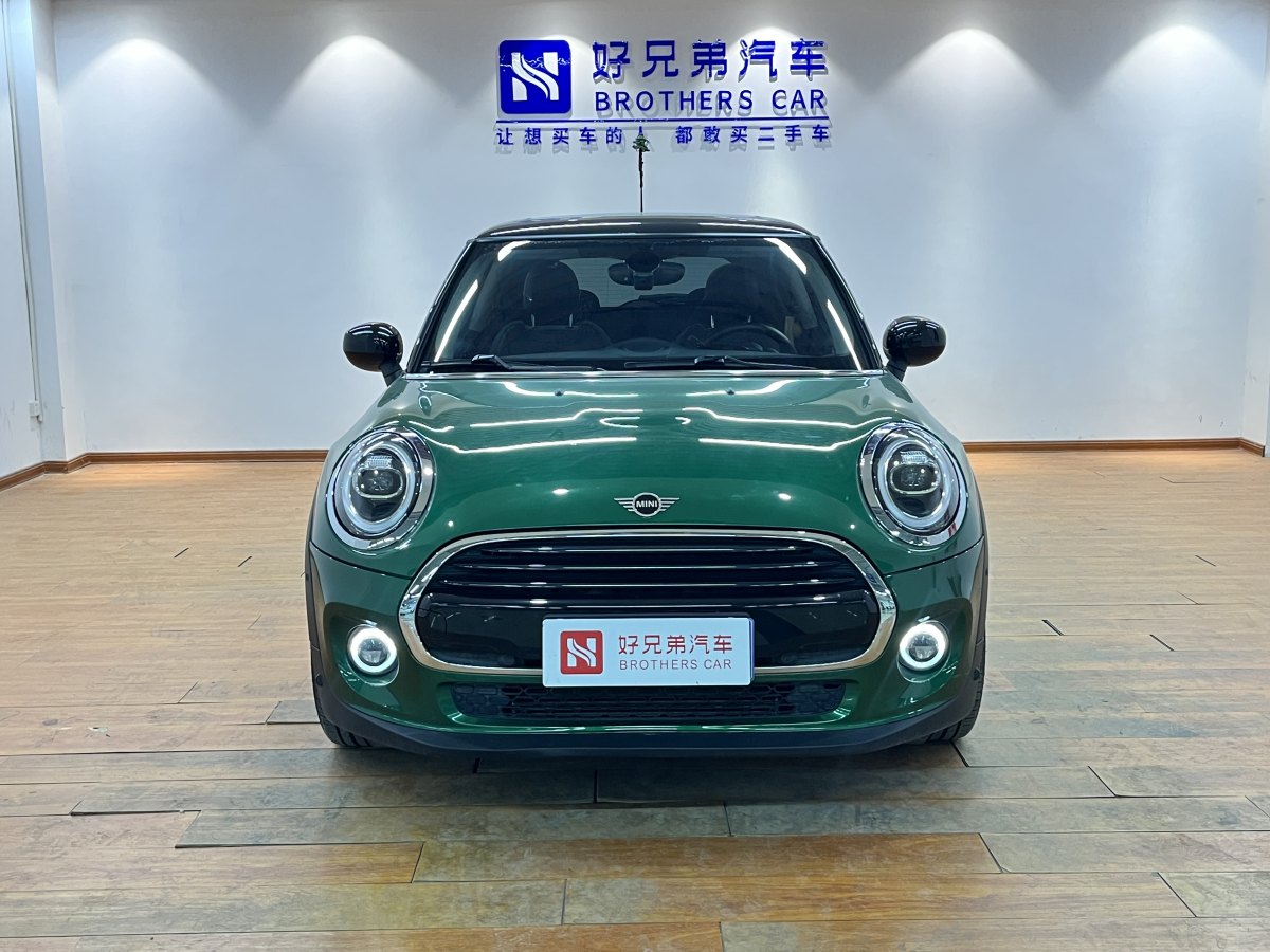 2020年10月MINI MINI  2019款 1.5T COOPER 藝術家