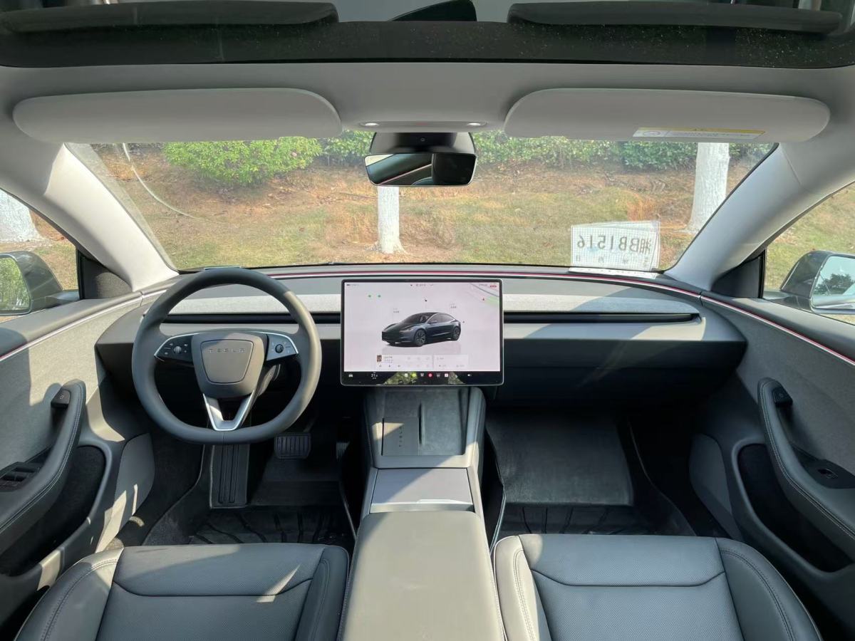 特斯拉 Model Y  2023款 后輪驅(qū)動(dòng)版圖片