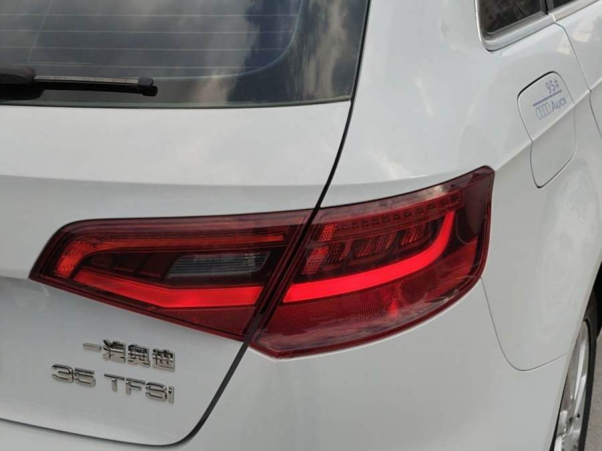 奧迪 奧迪A3  2014款 Sportback 35 TFSI 自動時尚型圖片