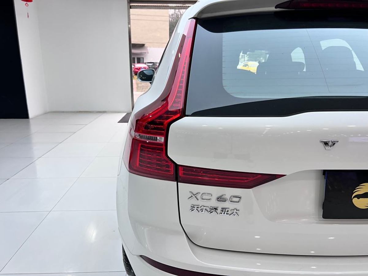 沃爾沃 XC60  2019款 T5 四驅(qū)智遠(yuǎn)運(yùn)動(dòng)版 國VI圖片