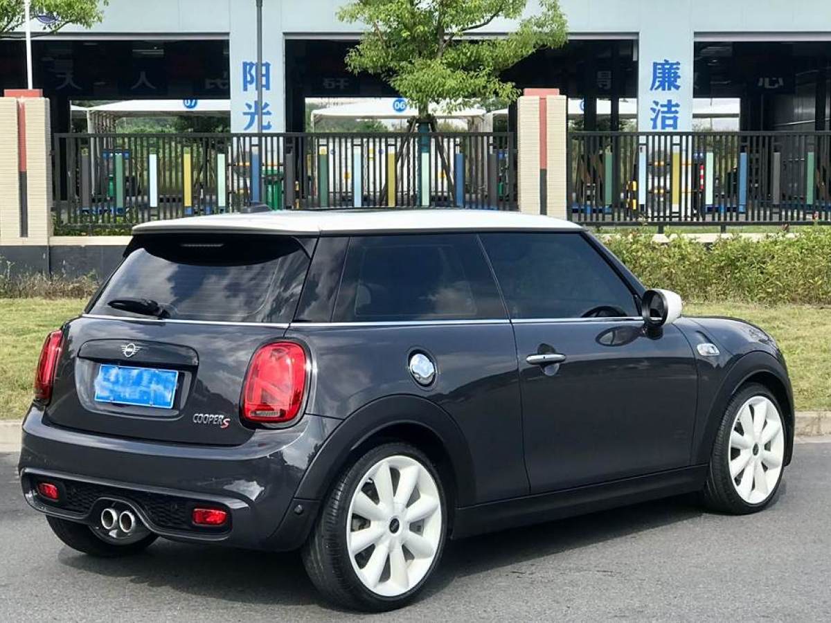 MINI MINI  2021款 2.0T COOPER S 藝術(shù)家圖片