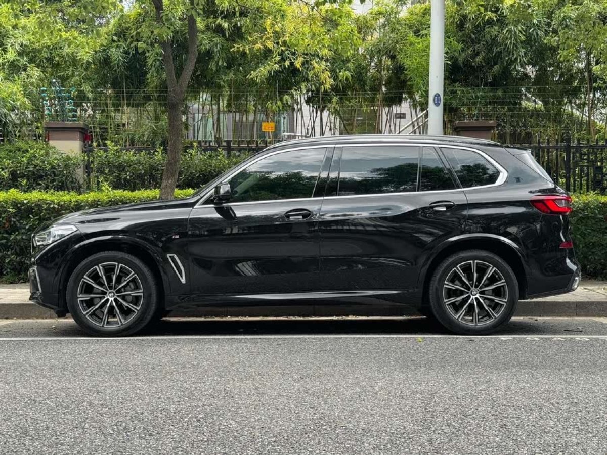 寶馬 寶馬X5  2022款 改款 xDrive 30Li 尊享型M運動套裝圖片