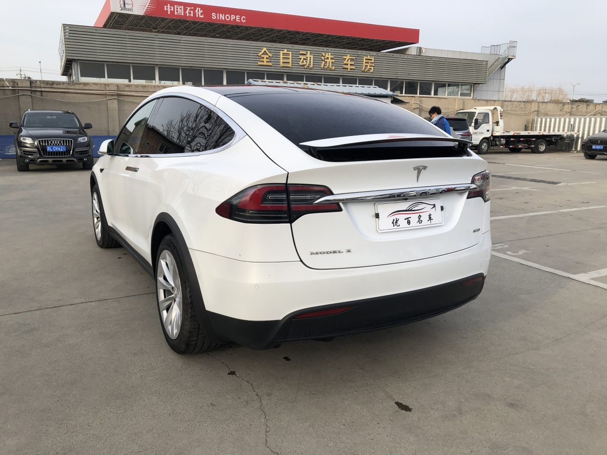 特斯拉 Model X  2016款 Model X 90D圖片