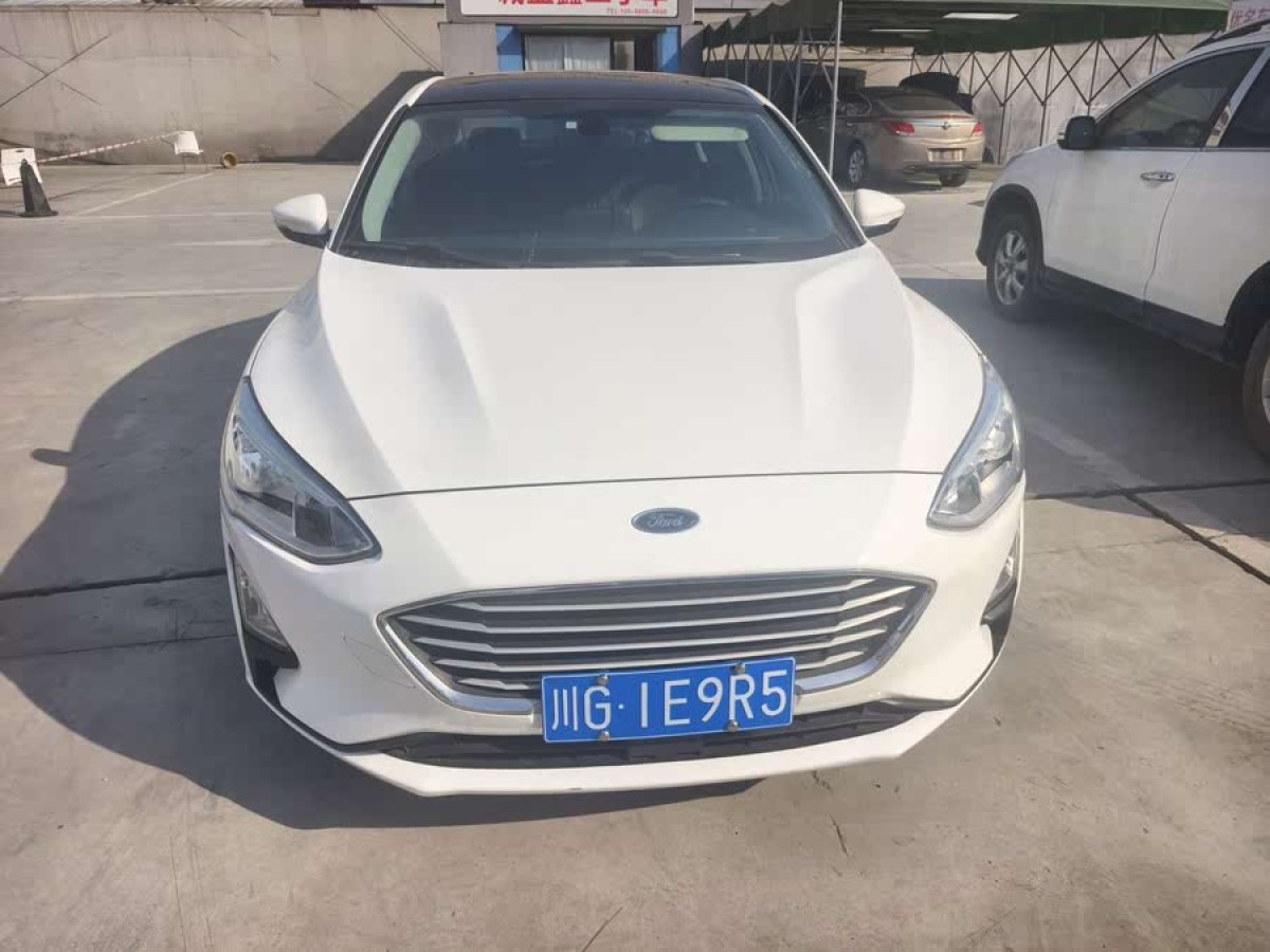 福特 福克斯  2019款 三廂 EcoBoost 180 自動鋒潮型圖片