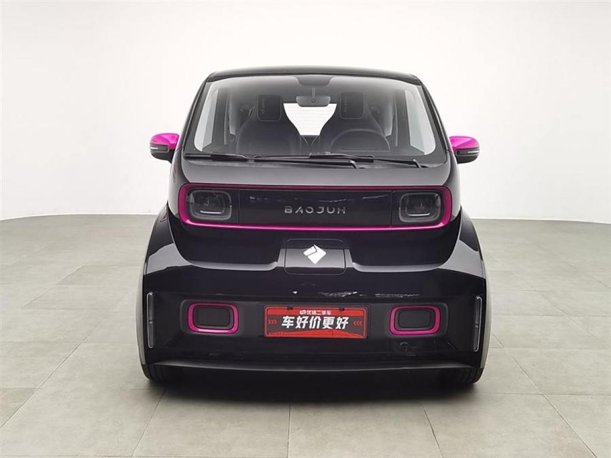 寶駿 寶駿KiWi EV  2022款 藝術(shù)家輕享版 三元鋰圖片