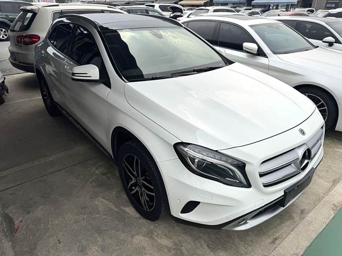 奔馳 奔馳GLA  2016款 GLA 220 4MATIC 豪華型圖片