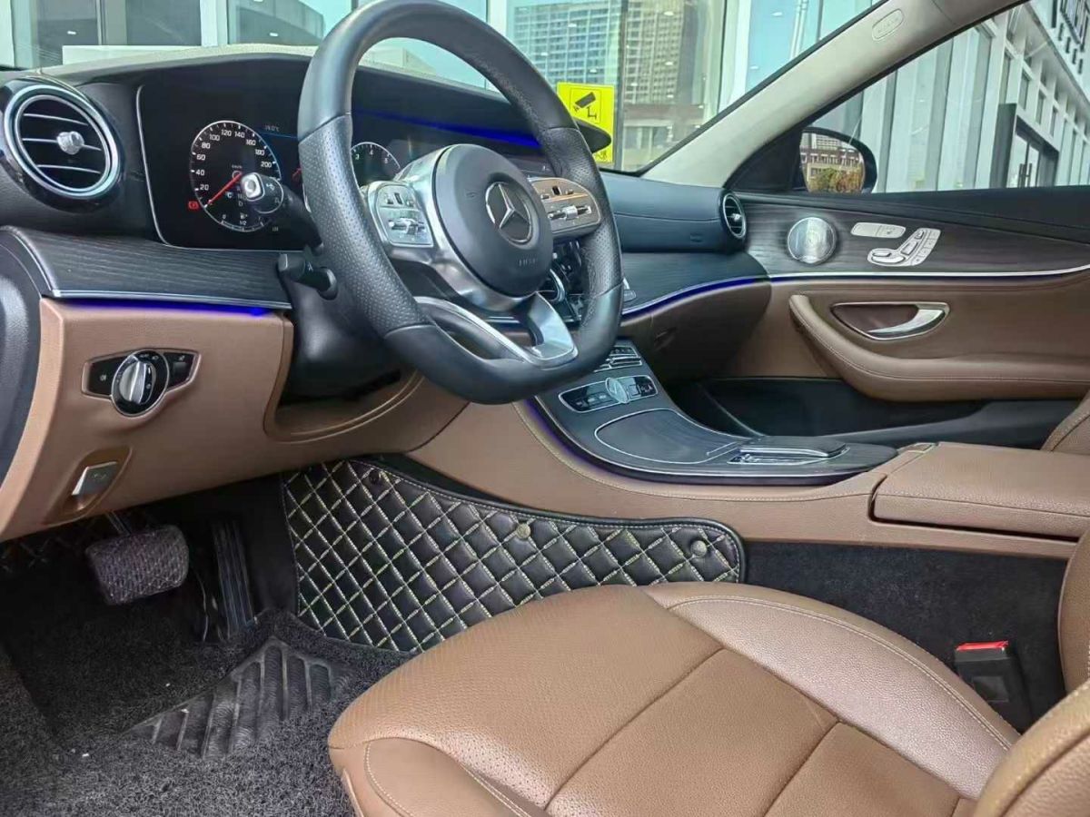 奔馳 奔馳E級  2019款 E 300 L 豪華型圖片