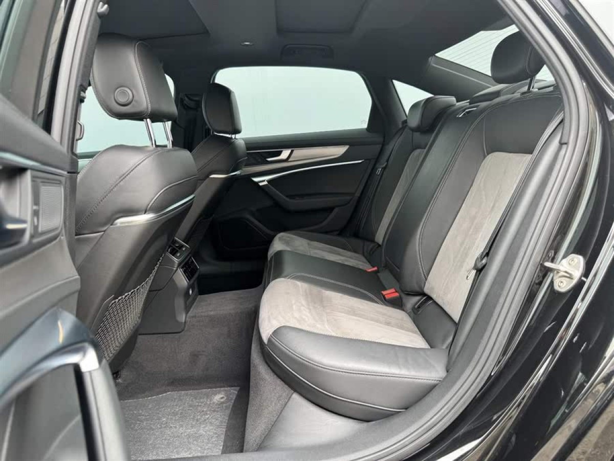 奧迪 奧迪A6L  2019款 45 TFSI 臻選動(dòng)感型圖片