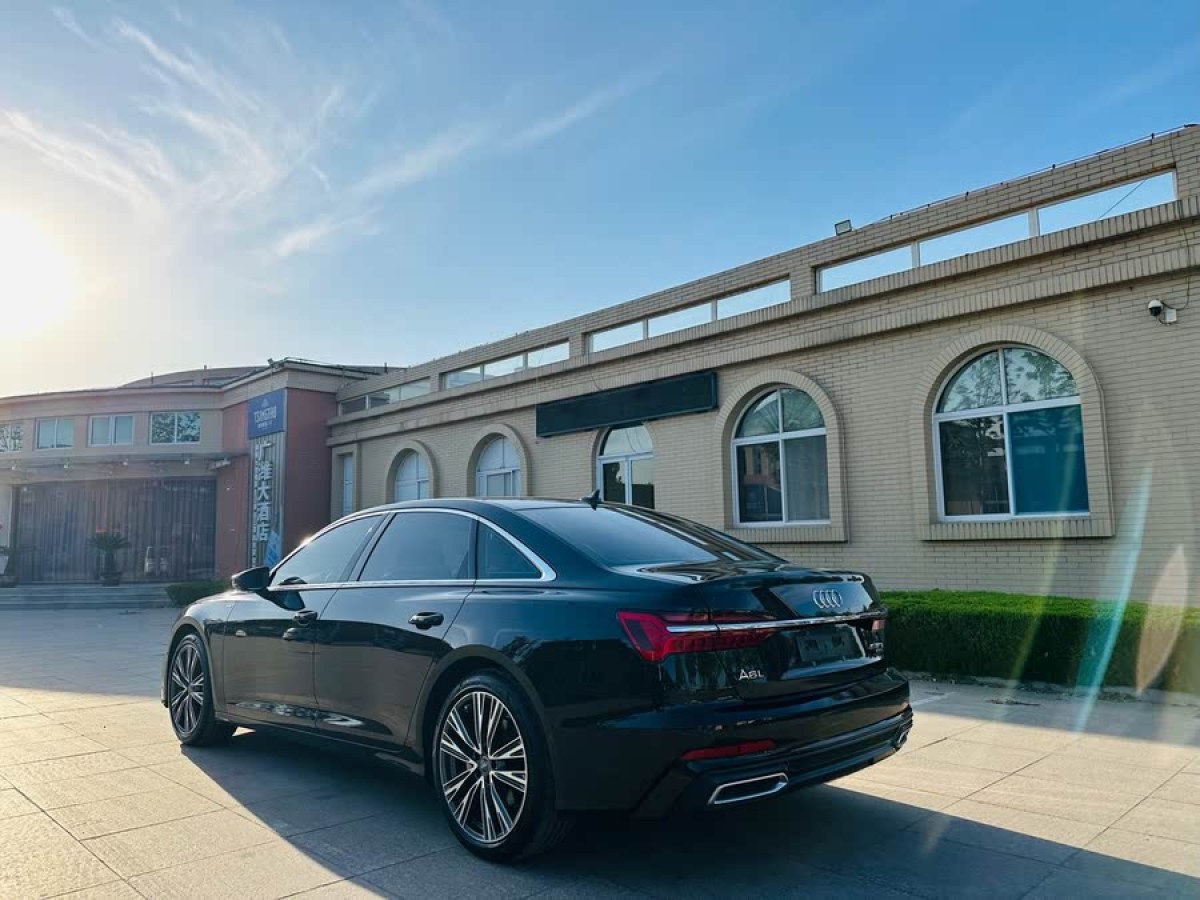 奧迪 奧迪A6L  2019款 45 TFSI quattro 臻選動(dòng)感型圖片