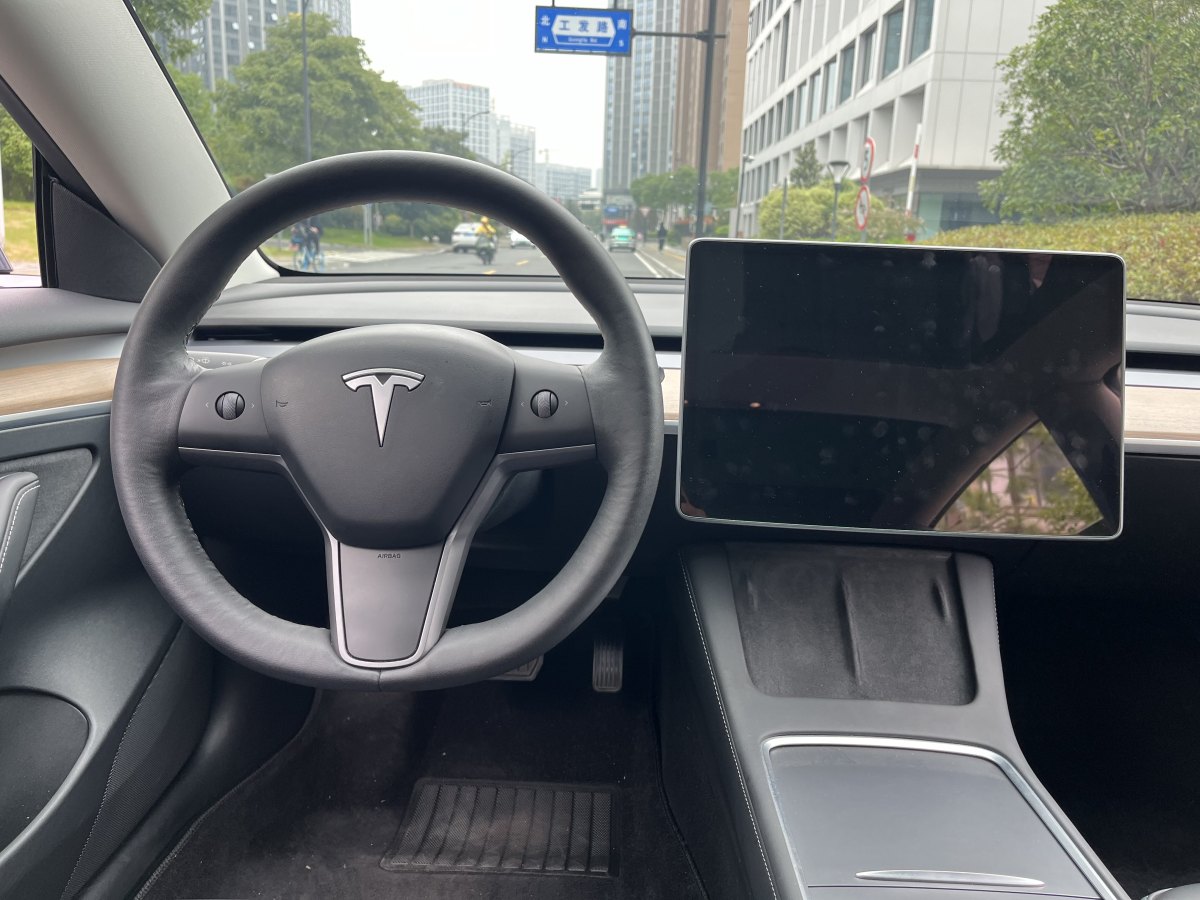 特斯拉 Model Y  2021款 標準續(xù)航后驅升級版 3D6圖片