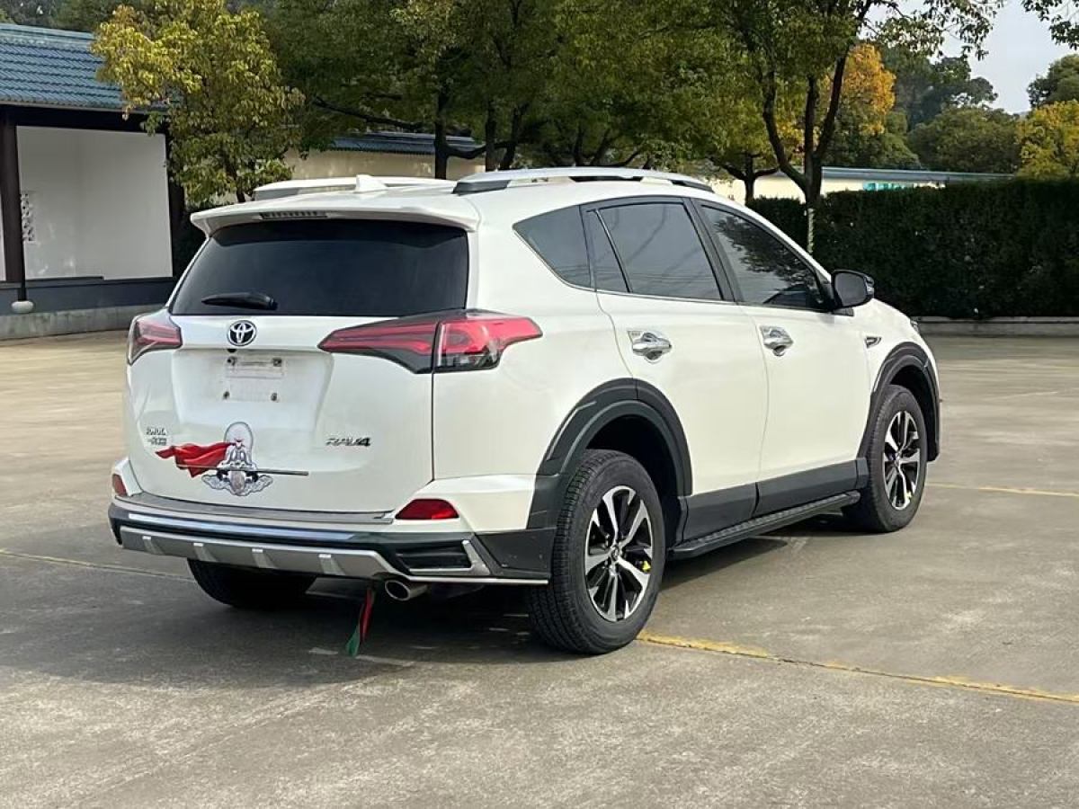 豐田 RAV4榮放  2018款 2.0L CVT兩驅(qū)風(fēng)尚X版圖片