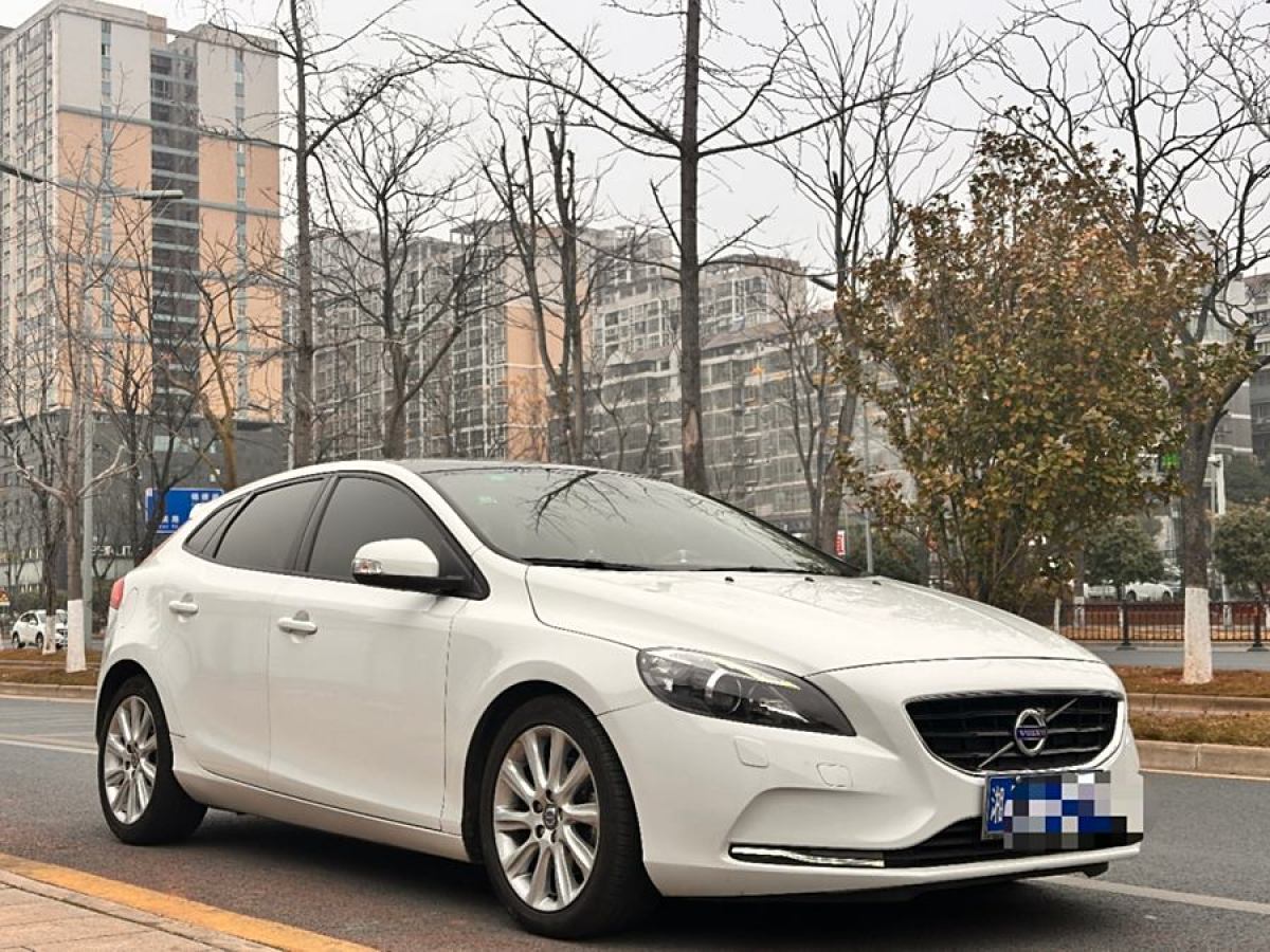 沃爾沃 V40  2015款 1.6T 智雅版圖片