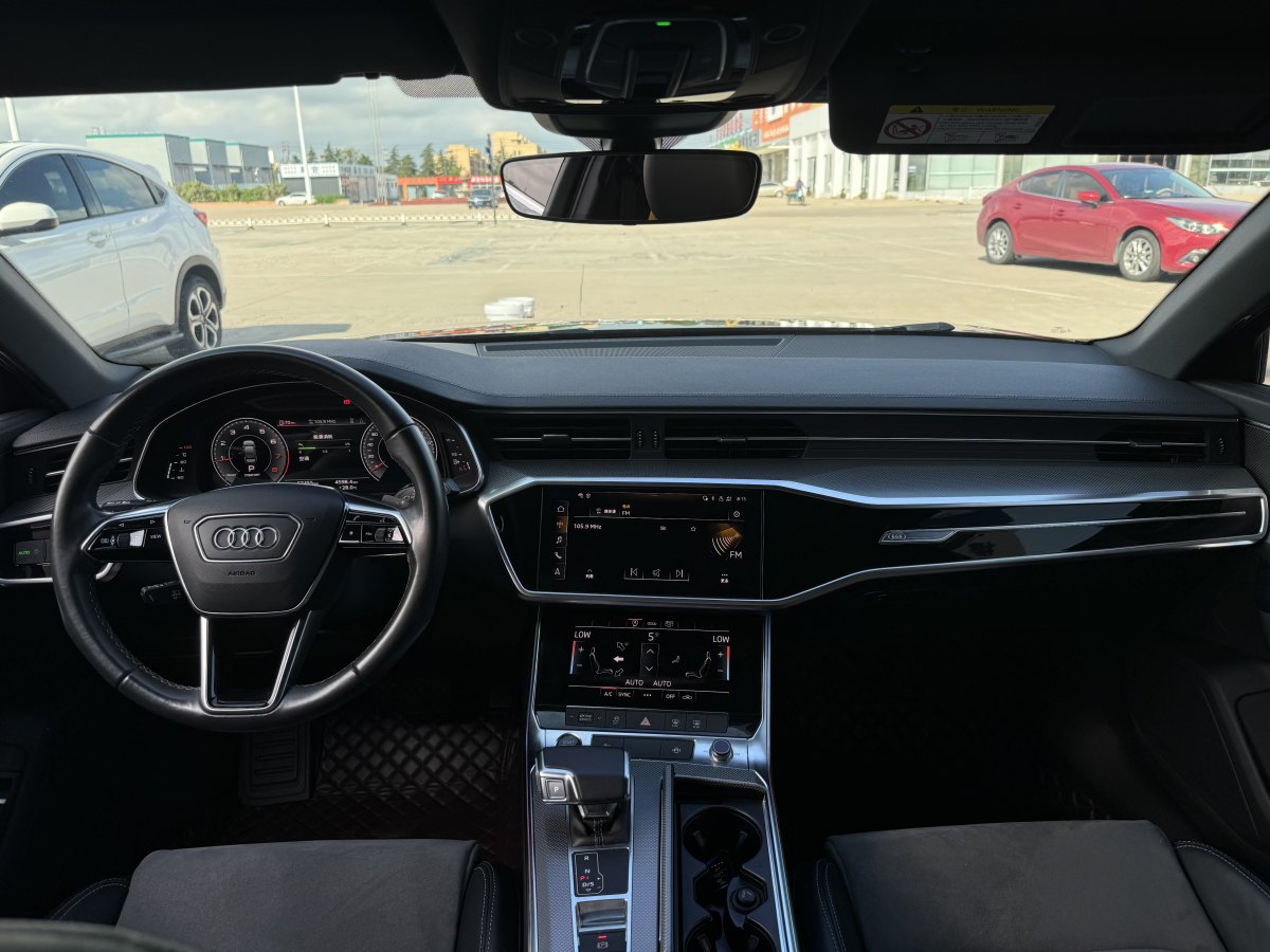 奧迪 奧迪A6L  2023款 改款 40 TFSI 豪華動(dòng)感型圖片