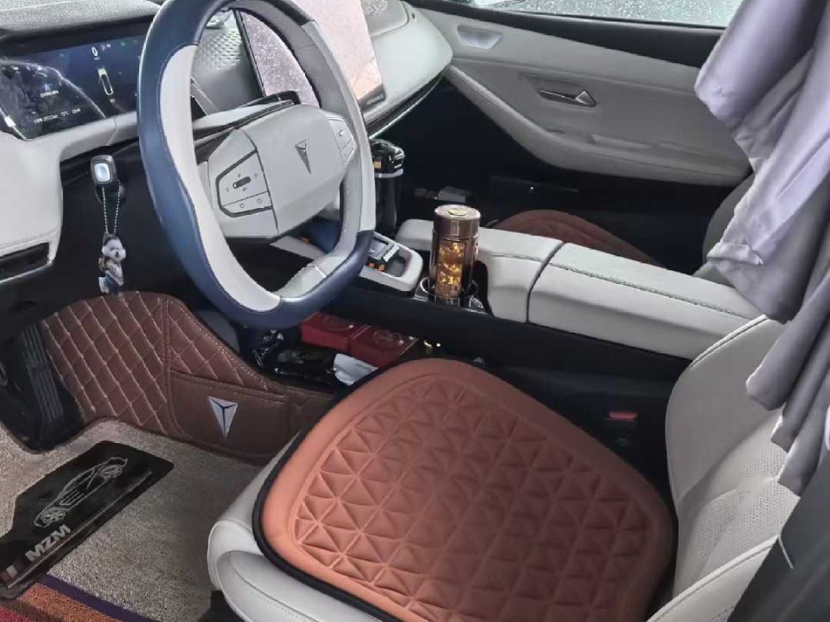 長安 長安UNI-V  2022款 1.5T 卓越型圖片