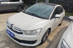 世嘉 雪鐵龍 VTS版 1.6L 手動(dòng)品尚型