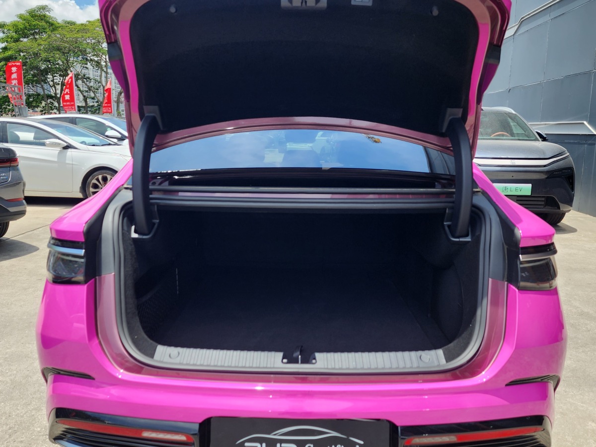 2024年11月比亞迪 海豹07 DM-i  2025款 DM-i 1.5L 125km 尊貴型