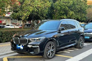 宝马X5 宝马 改款 xDrive 40Li M运动套装