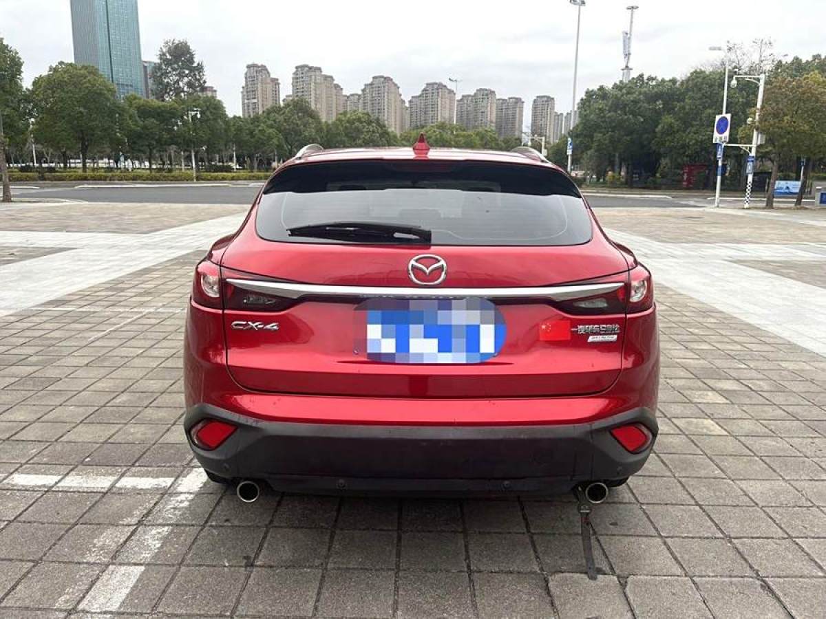 馬自達 CX-4  2018款 2.0L 自動兩驅(qū)藍天品位科技限量版圖片