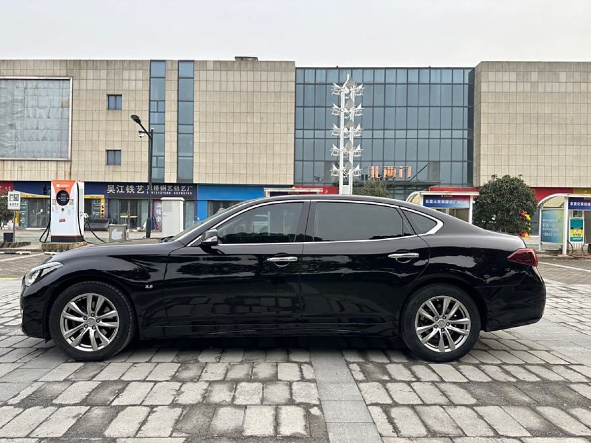 英菲尼迪 Q70  2015款 Q70L 2.5L 悅享版圖片