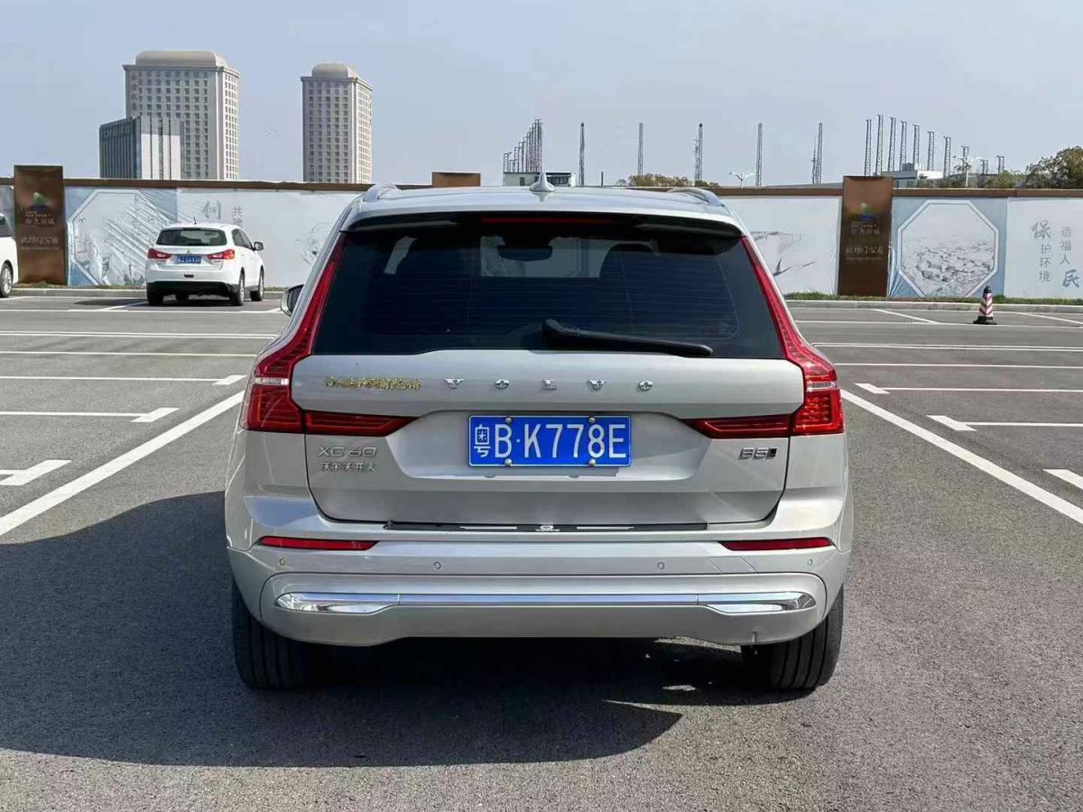 沃爾沃 XC60  2022款 B4 智行豪華版圖片