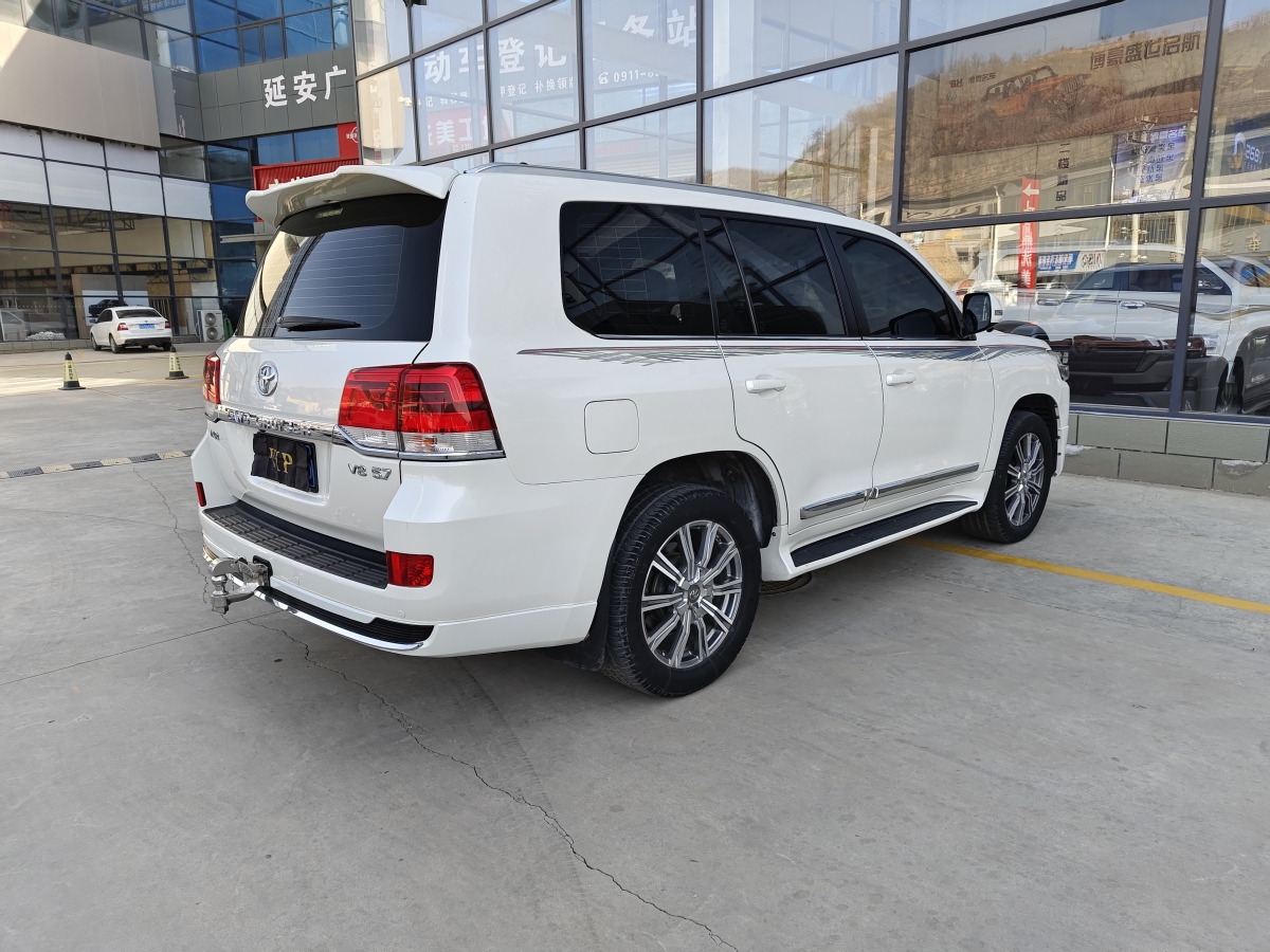 豐田 蘭德酷路澤  2018款 5.7L VX-R 12氣 底升(中東版)圖片