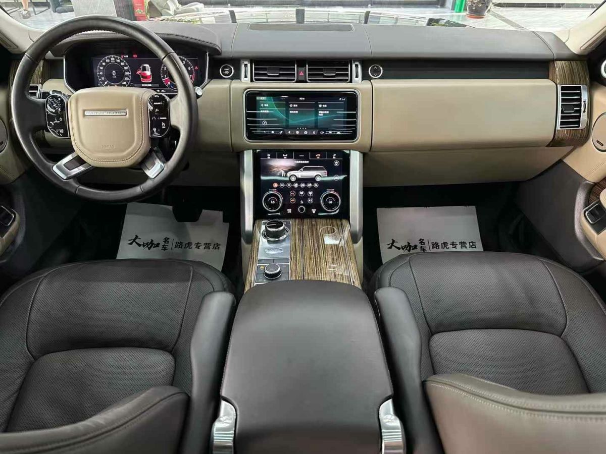 路虎 攬勝  2018款 3.0 V6 SC AB 尊崇創(chuàng)世加長(zhǎng)版圖片