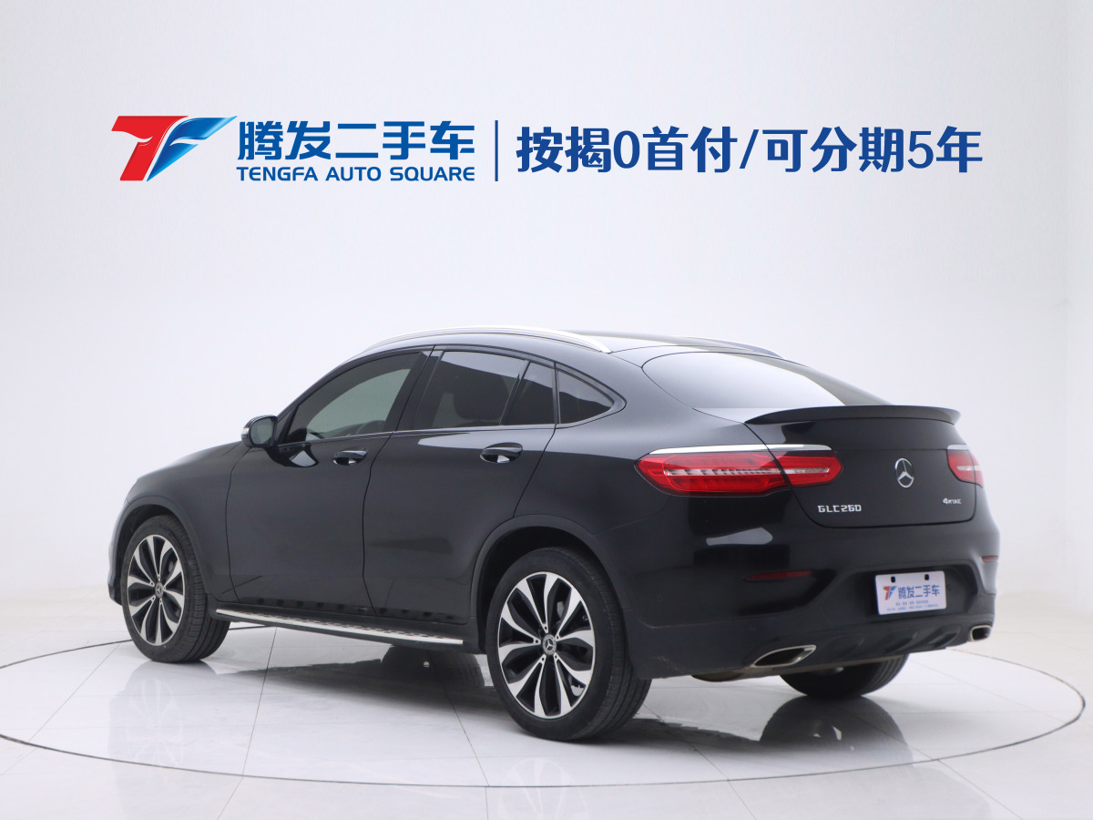 奔馳 奔馳GLC  2022款 改款 GLC 260 4MATIC 轎跑SUV圖片