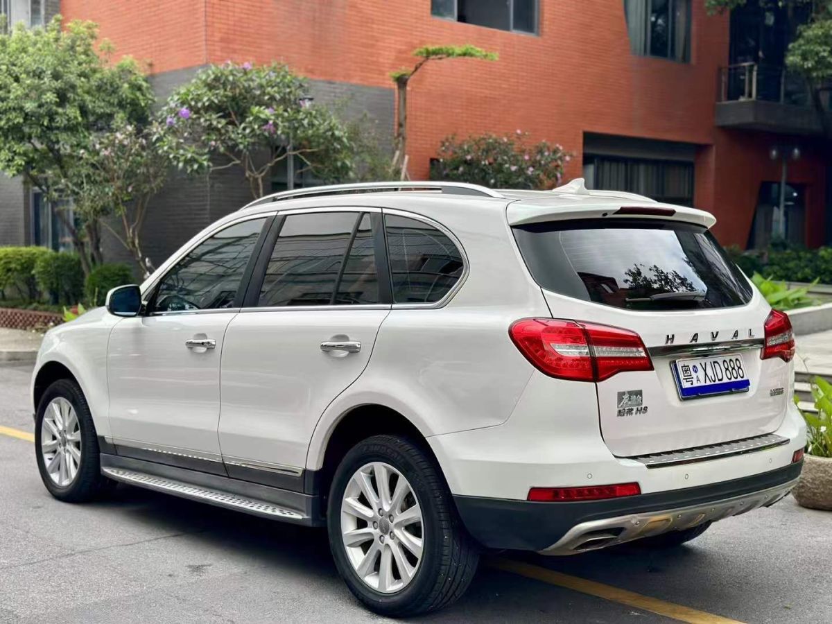 哈弗 H8  2015款 2.0T 兩驅(qū)豪華型圖片