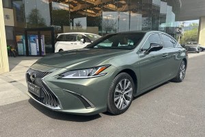 ES 雷克薩斯 200 卓越版