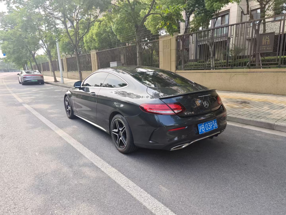 奔馳 奔馳C級(jí)  2020款 C 260 轎跑車圖片