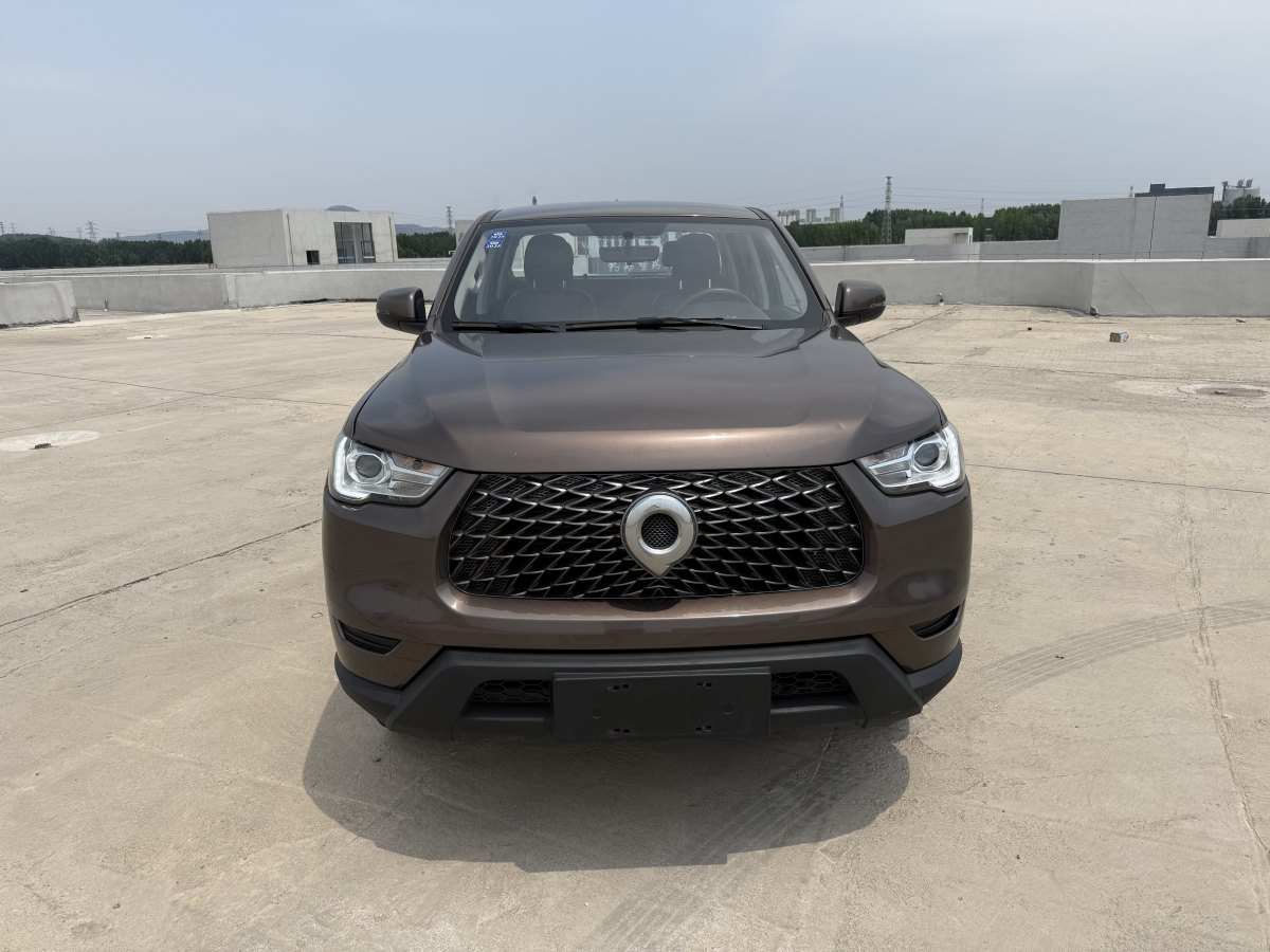 長城 炮  2019款 2.0T商用版手動汽油兩驅(qū)精英型長箱GW4C20B圖片