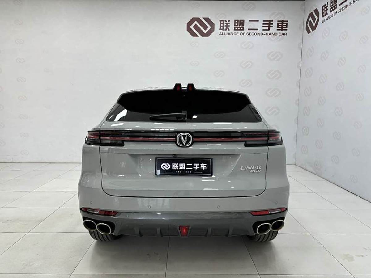 長(zhǎng)安 長(zhǎng)安UNI-K  2021款 2.0T 全輪驅(qū)動(dòng)尊貴型圖片