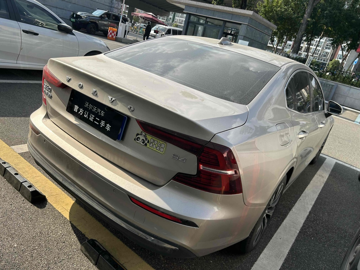 沃爾沃 S60L  2023款 B4 智遠(yuǎn)豪華版圖片