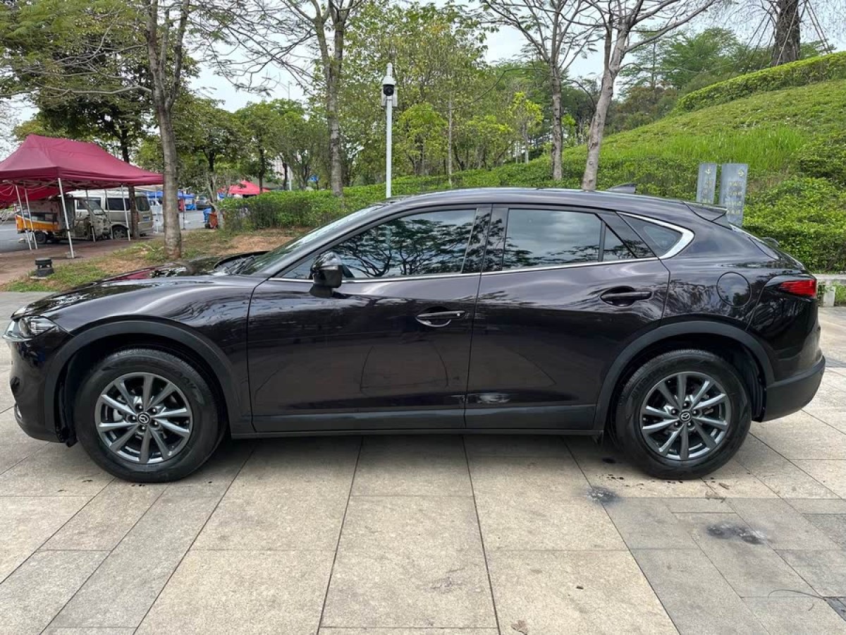 馬自達(dá) CX-4  2021款 2.0L 自動兩驅(qū)藍(lán)天探索版圖片