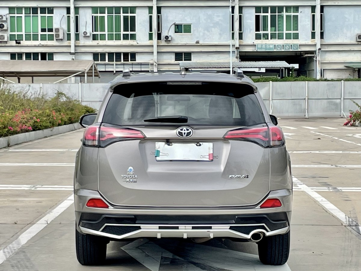 2019年8月豐田 RAV4  2019款 榮放 2.0L CVT兩驅(qū)先鋒版