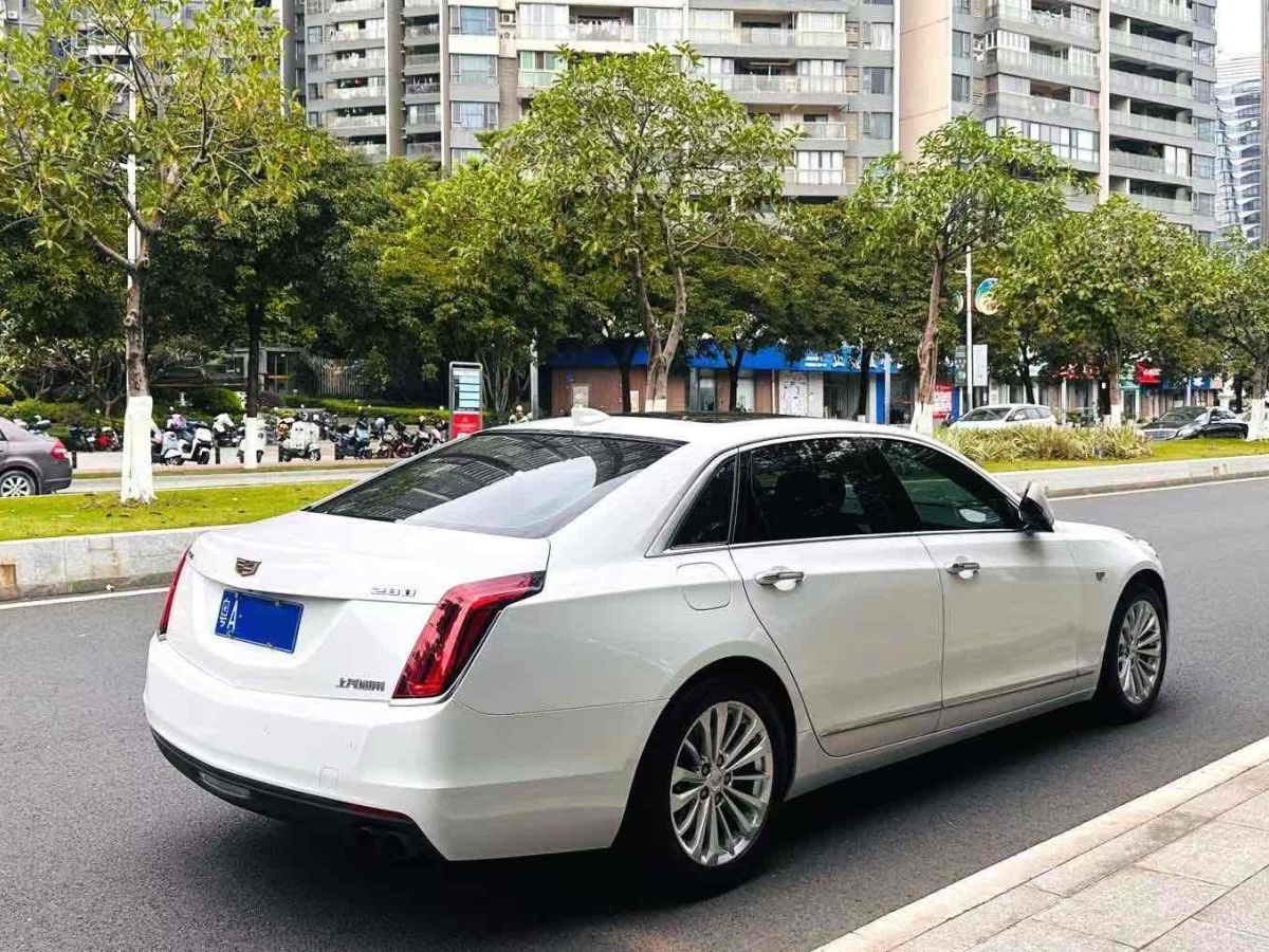 凱迪拉克 CT6  2017款 28T 豪華型圖片