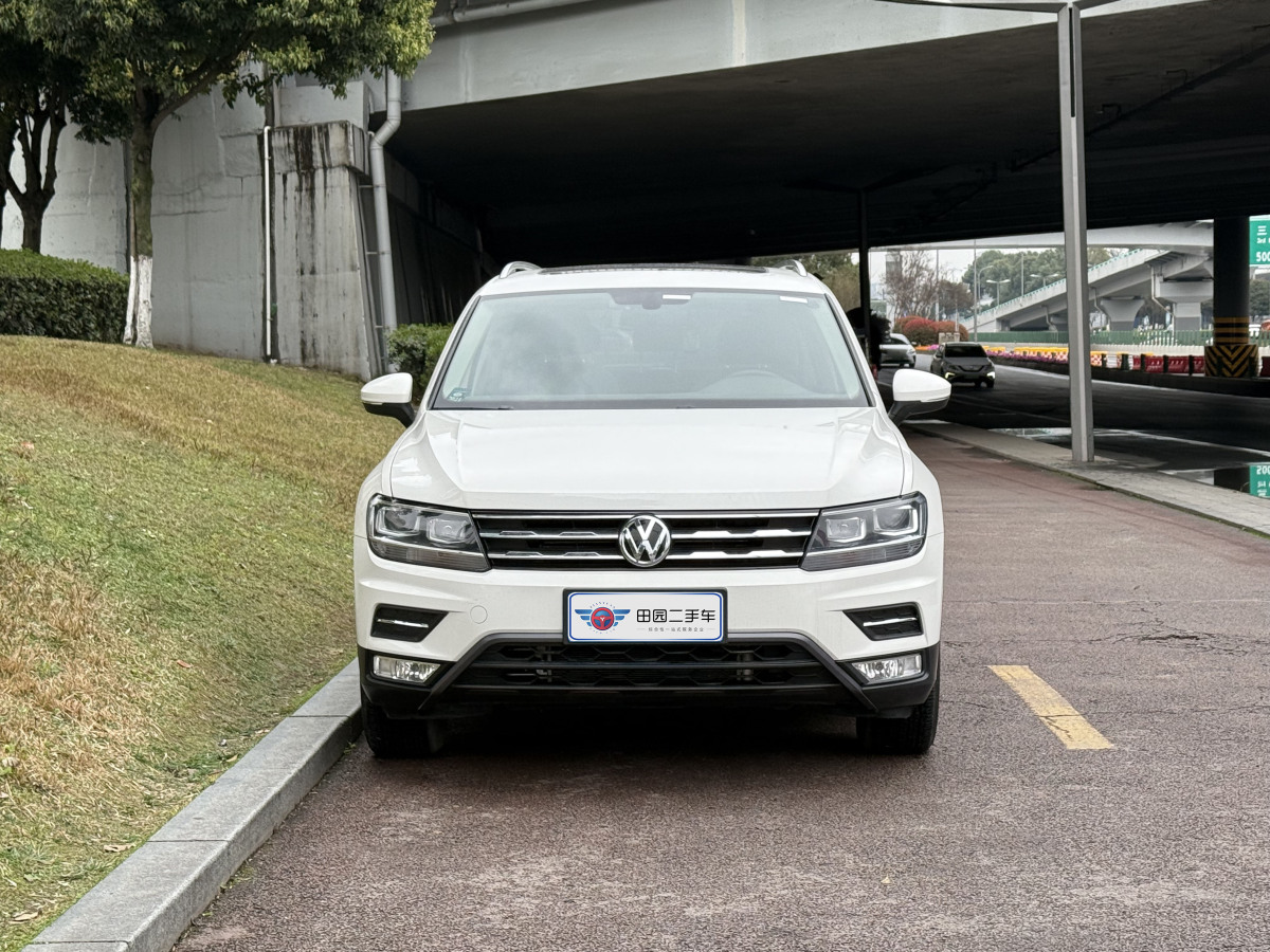 大眾 途觀L  2017款 330TSI 自動兩驅(qū)豪華版圖片